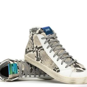 P448  Skate high top sneaker size 8.5